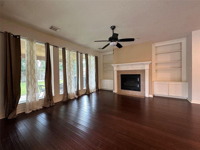 3206 Oakland Drive, Sugar Land, TX 77479