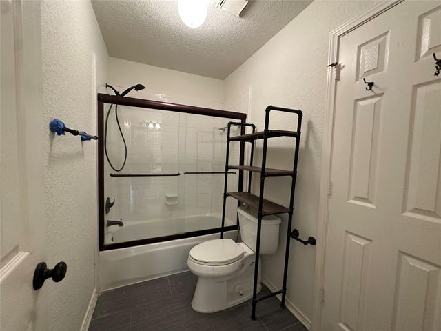 3206 Oakland Drive, Sugar Land, TX 77479