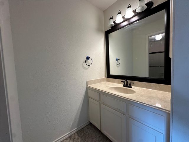 3206 Oakland Drive, Sugar Land, TX 77479