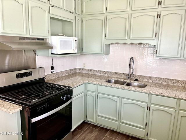 3905 Monroe Avenue, El Paso, TX 79930