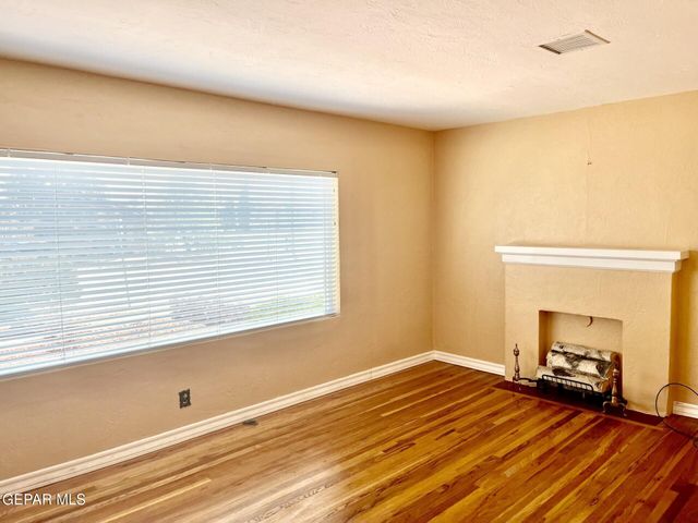 3905 Monroe Avenue, El Paso, TX 79930