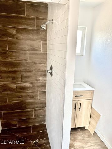 3905 Monroe Avenue, El Paso, TX 79930