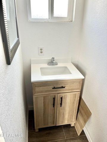 3905 Monroe Avenue, El Paso, TX 79930