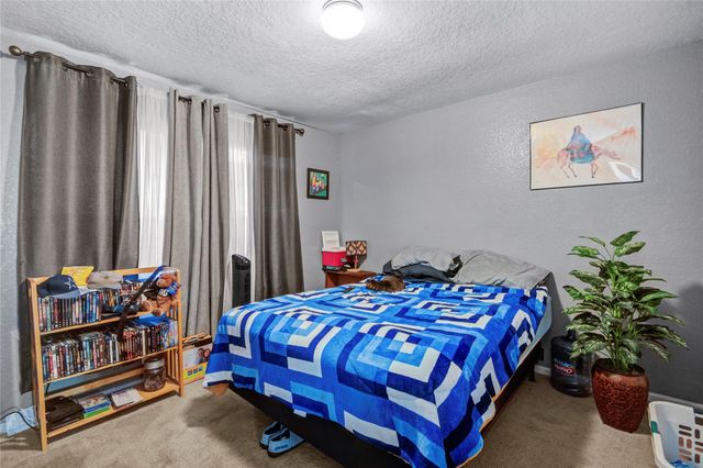 700 N Plantation Drive, Angleton, TX 77515