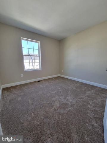 11387 TOLKIEN AVE, White Plains, MD 20695