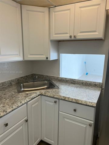 4550 NW 9th Street 606E, Miami, FL 33126