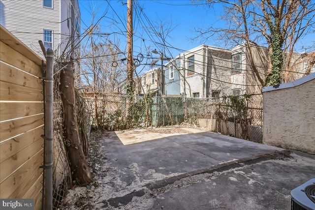 810 N PRESTON ST, Philadelphia, PA 19104