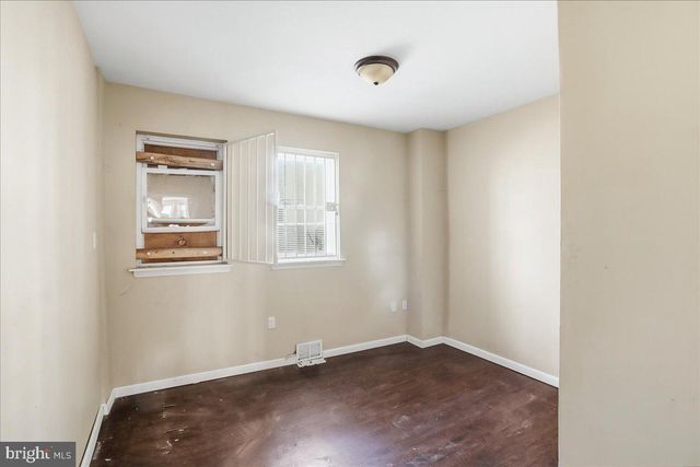 810 N PRESTON ST, Philadelphia, PA 19104