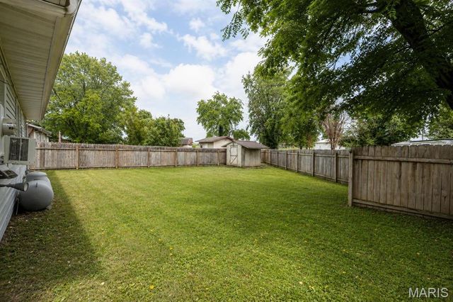 122 Lynn Street, Lebanon, IL 62254
