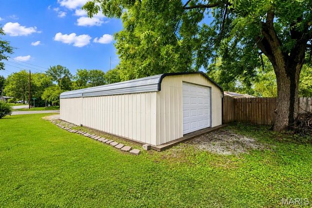 122 Lynn Street, Lebanon, IL 62254