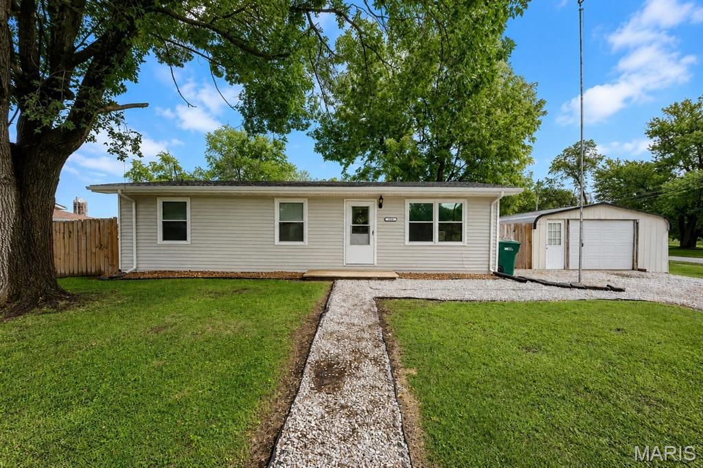 122 Lynn Street, Lebanon, IL 62254