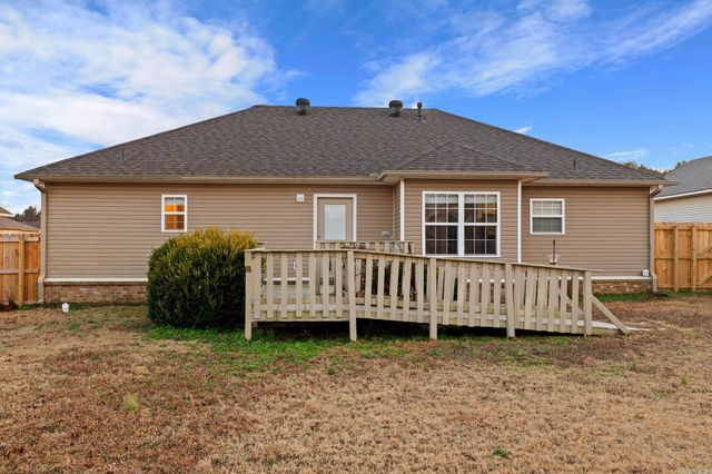 23 Moonridge Drive, Ward, AR 72176