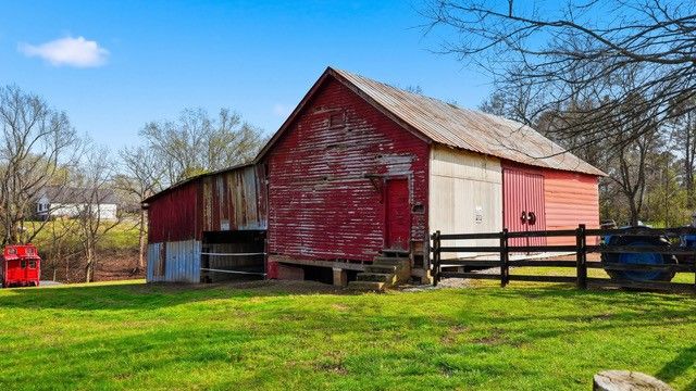 2820 Lockertsville Rd, Ashland City, TN 37015