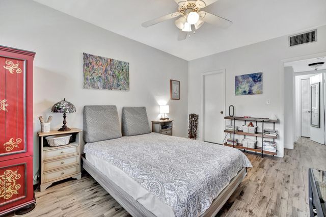 1450 N Riverside Dr 102, Pompano Beach, FL 33062