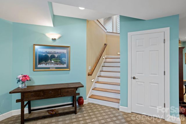 175 Overlook Drive, Flat Rock, NC 28731