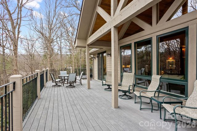 175 Overlook Drive, Flat Rock, NC 28731