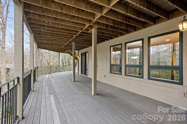 175 Overlook Drive, Flat Rock, NC 28731