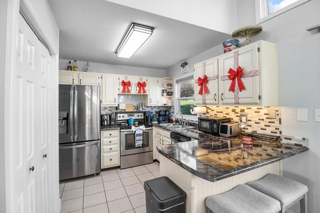 24 Alpine Pass, London, KY 40741