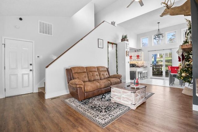 24 Alpine Pass, London, KY 40741