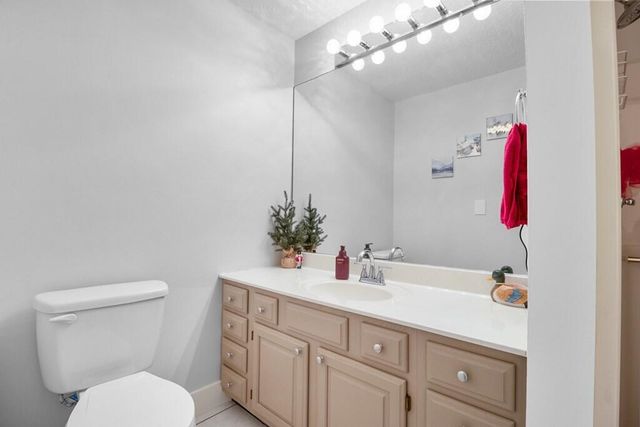 24 Alpine Pass, London, KY 40741