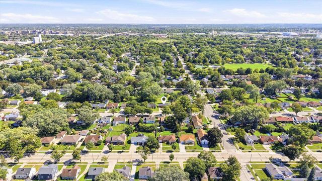 1019 REDWOOD DRIVE, Green Bay, WI 54304