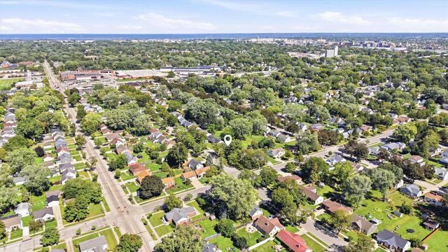 1019 REDWOOD DRIVE, Green Bay, WI 54304