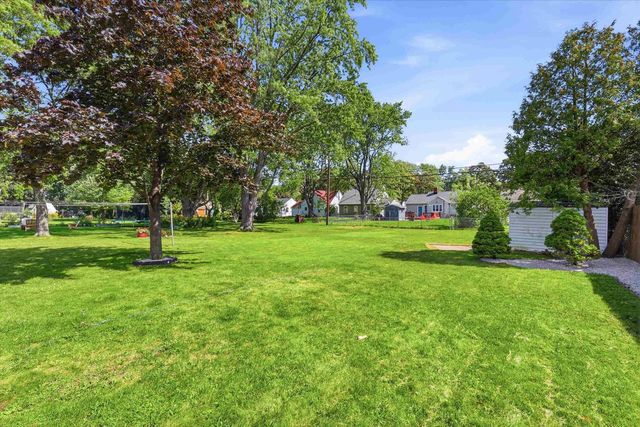 1019 REDWOOD DRIVE, Green Bay, WI 54304