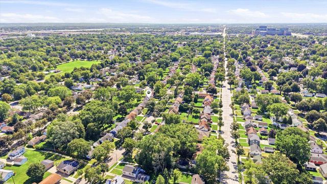 1019 REDWOOD DRIVE, Green Bay, WI 54304