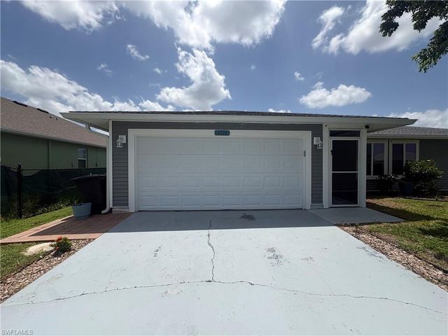 2734 NW 5th ST, Cape Coral, FL 33993