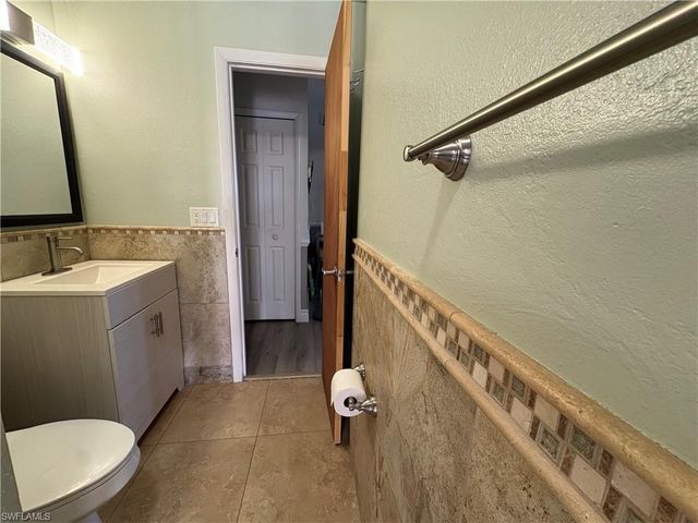 2734 NW 5th ST, Cape Coral, FL 33993