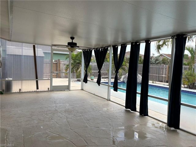 2734 NW 5th ST, Cape Coral, FL 33993
