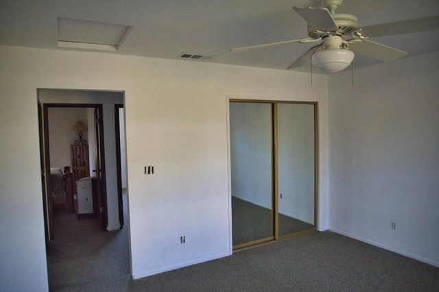 18998 N Lockewood Ln, Lockeford, CA 95237