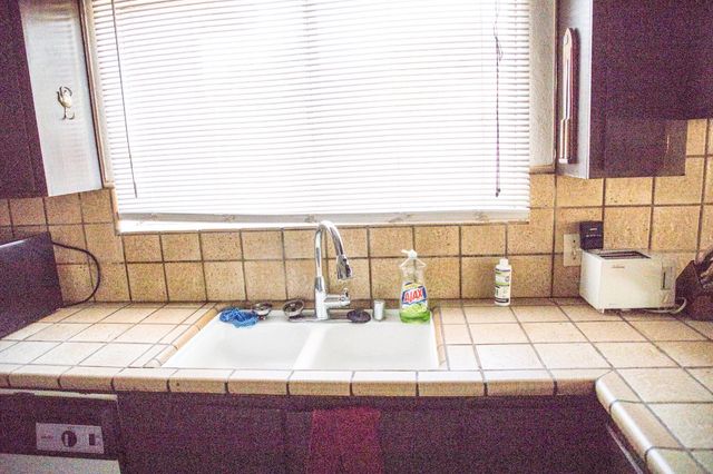 18998 N Lockewood Ln, Lockeford, CA 95237