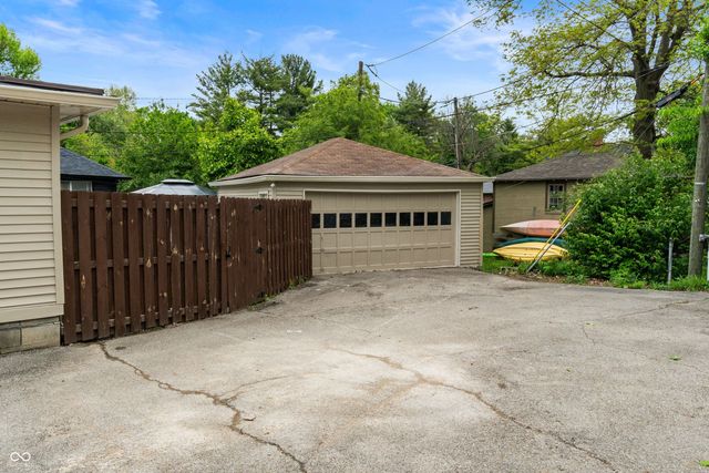 5921 Carrollton Avenue, Indianapolis, IN 46220