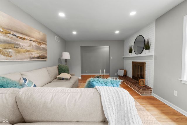 5921 Carrollton Avenue, Indianapolis, IN 46220