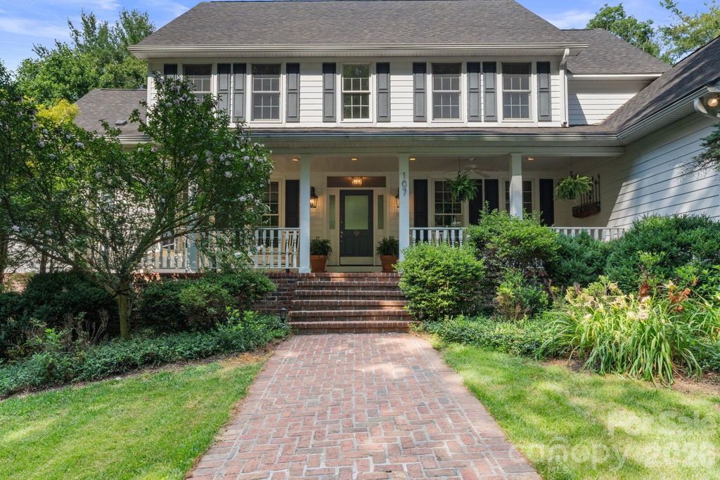 107 Windsong Drive Extension, Fairview, NC 28730