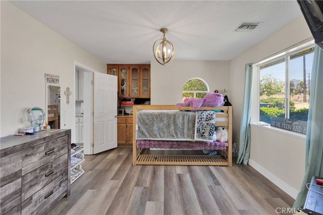 10325 Sheep Creek Road, Phelan, CA 92371