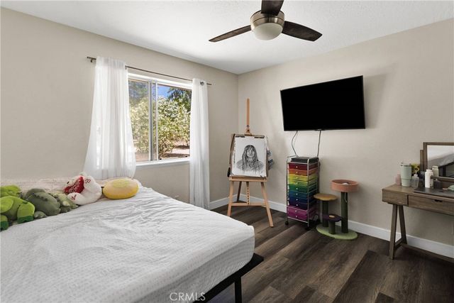 10325 Sheep Creek Road, Phelan, CA 92371