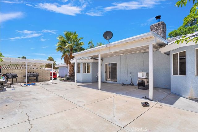 10325 Sheep Creek Road, Phelan, CA 92371