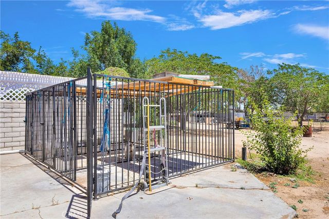 10325 Sheep Creek Road, Phelan, CA 92371