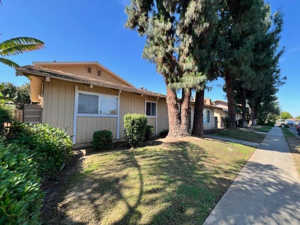 Image 11 of property listing at 4313 N Emerson Avenue # 202, Fresno, CA 93705