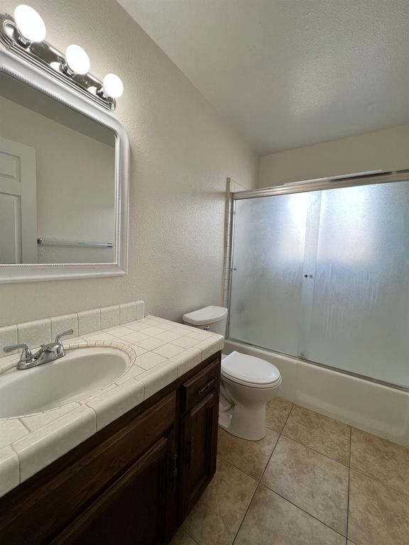 Image 8 of property listing at 4313 N Emerson Avenue # 202, Fresno, CA 93705