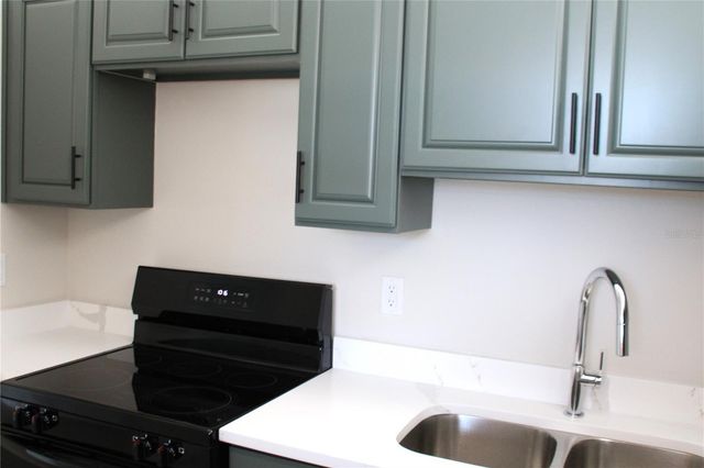 7560 BAY ISLAND DRIVE S 149, South Pasadena, FL 33707