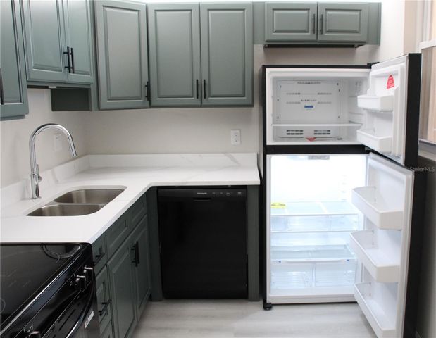 7560 BAY ISLAND DRIVE S 149, South Pasadena, FL 33707