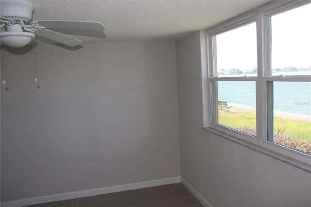 7560 BAY ISLAND DRIVE S 149, South Pasadena, FL 33707