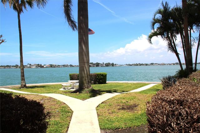 7560 BAY ISLAND DRIVE S 149, South Pasadena, FL 33707