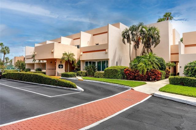 7560 BAY ISLAND DRIVE S 149, South Pasadena, FL 33707