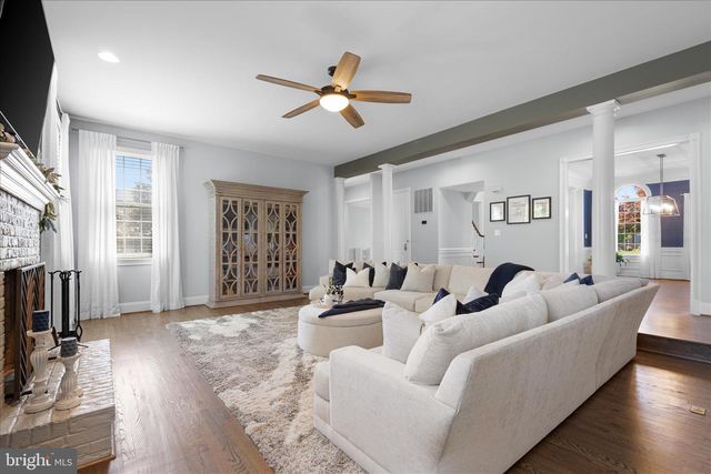 20014 BELMONT STATION DR, Ashburn, VA 20147