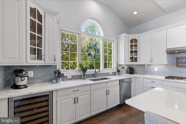 20014 BELMONT STATION DR, Ashburn, VA 20147