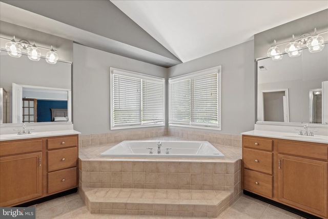 20014 BELMONT STATION DR, Ashburn, VA 20147